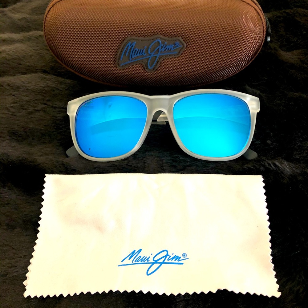 Maui Jim Classic Sunglasses - Crystal/Blue chrome
